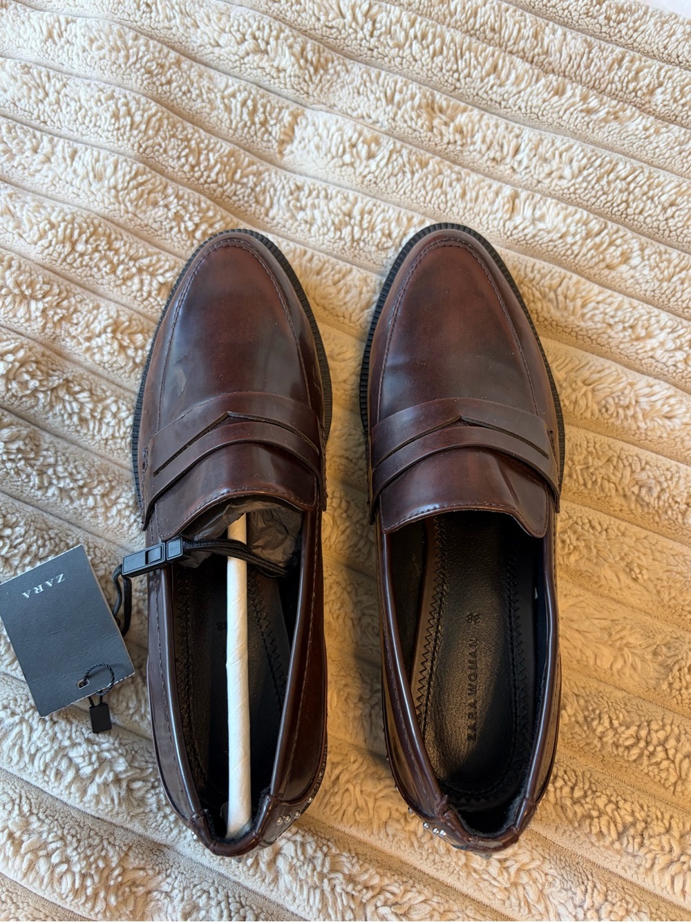 Zara Women’s Brown Leather Loafers - Picture 6 of 10